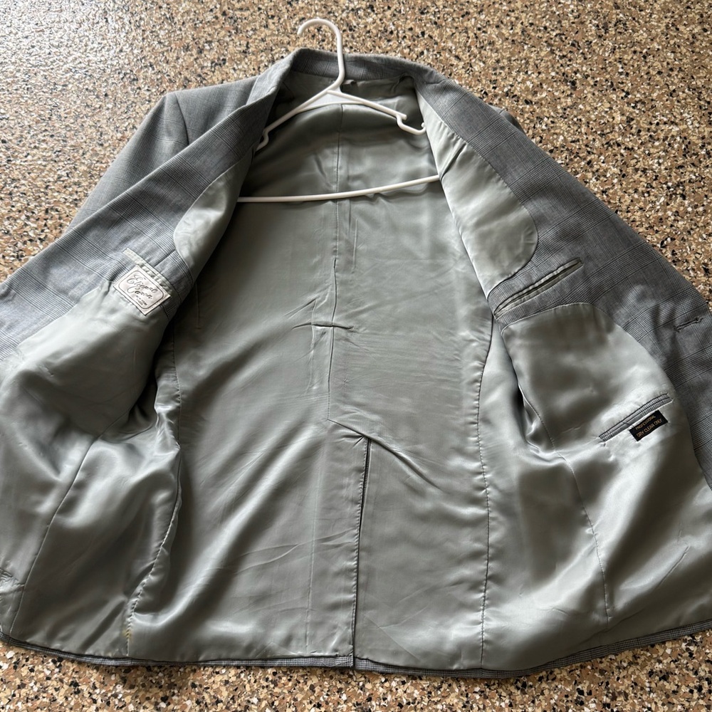 Men's Bluish-Gray 2-Piece Suit - Picture 5 of 7